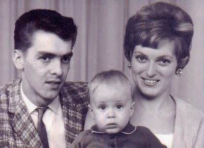 Ronnie Jordon Campbell November 4, 1942 - June 8, 1967 Ronnie with his wife, Eileen, and son, Ricky